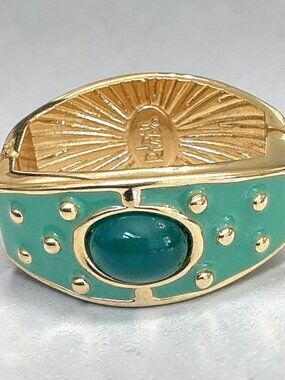 Joan Rivers Gold-Tone & Green Enamel Scarf Clip With Oval Cabochon Center & Sunb